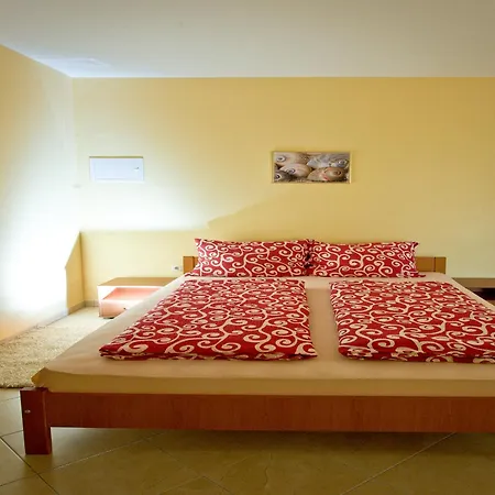 Ibolja * Promajna
