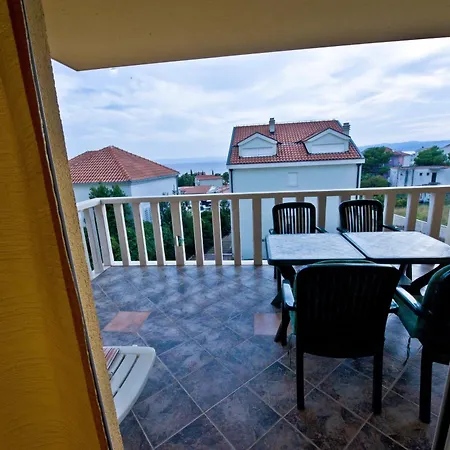 Ibolja Apartment
